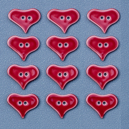 Botones decorativos de cerámica hechos a mano en forma de corazón rojo de 30 mm con 2 agujeros, 6 piezas