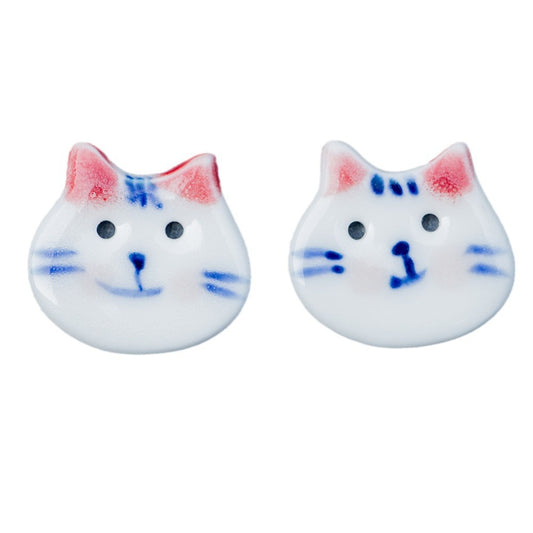 22mm Red/Blue Eared Hand-painted Blue and White Chubby-Faced Cat Ceramic Buttons 10pcs