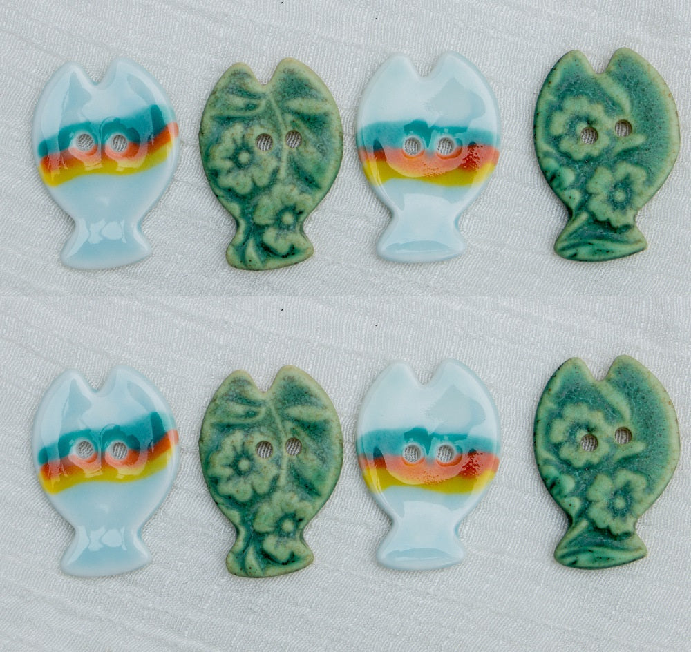 30mm Rainbow and Bronze Green Hand Painted Fish 2 Hole Ceramic Buttons 6pcs