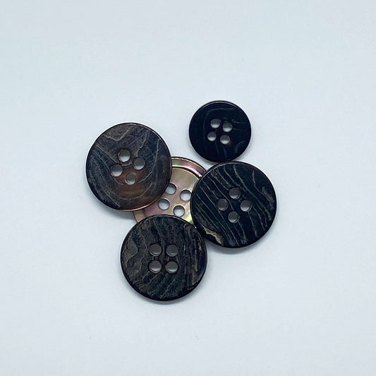 18mm Natural Round Four-Hole Coffee Shell Buttons