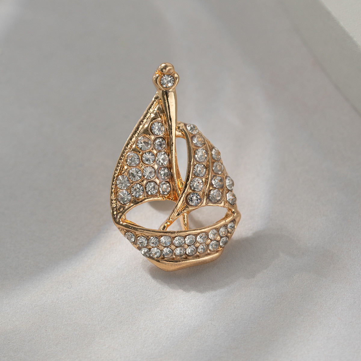 All-Diamond Sailing Boat Design Brooch Men's Suit Pin 4 Pack