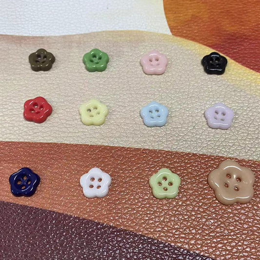 Boutons en céramique en forme de fleur simple à quatre trous, 10 pièces