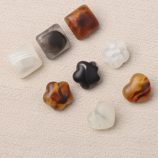 White Black Brown Resin Heart Flower Square Shape Shank Buttons 40 Pack