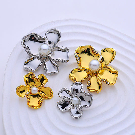 Floral Pearl and Crystal Gold Chrome Plated Metal Buttons 5pcs