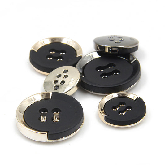 15-30mm Black Plastic Electroplated Gold-Trimmed Buttons 30pcs