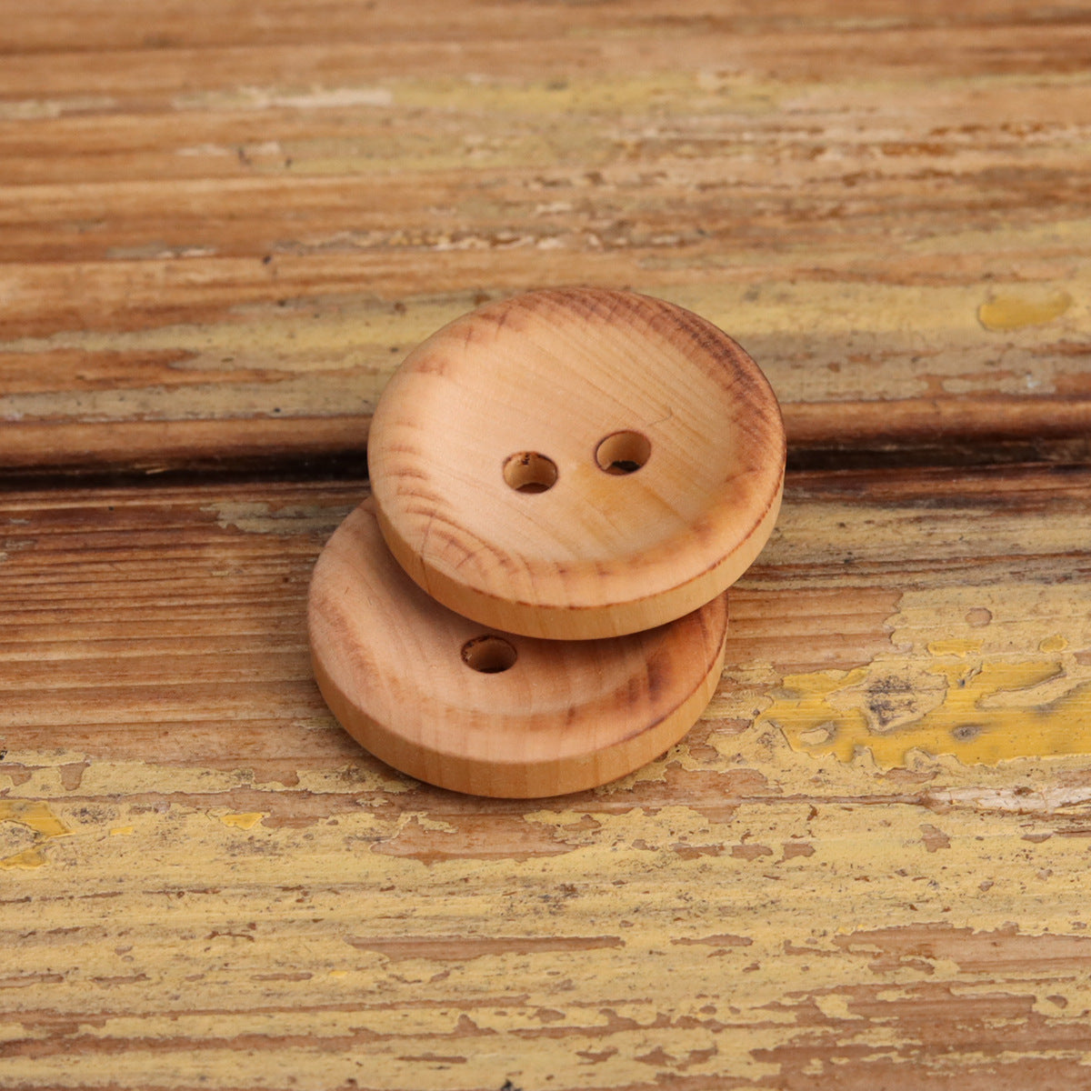 24-40L Bowl-Shaped Natural Wood Two-Hole Buttons 30 Pack