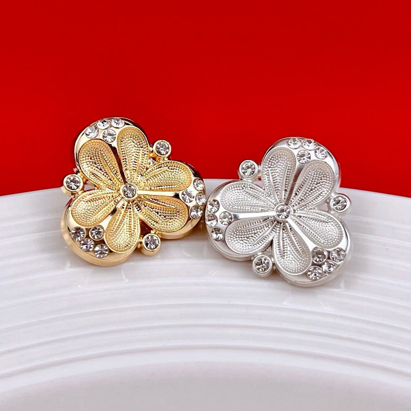 Luxury Diamond Three-Petal Flower Metal Shank Buttons 10pcs