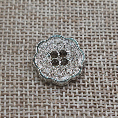 Vintage Floral 4 Holes Alloy Buttons for Clothing and Knitwear 315pcs