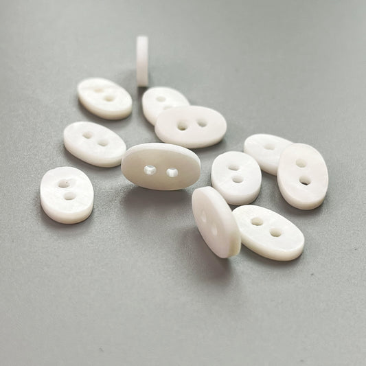 32/34L Natural White Oval Shell Buttons 20PCS