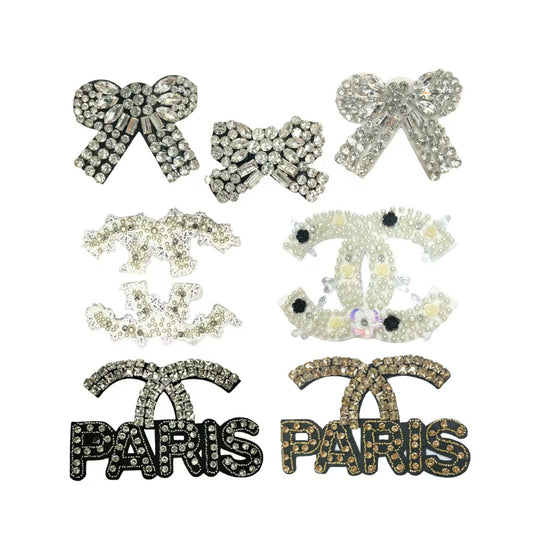 Petite application en nœud papillon avec perles et strass cousus à la main 7 patchs