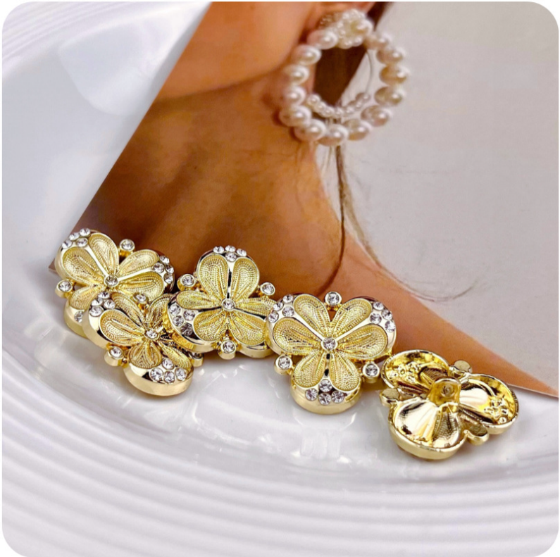 Luxury Diamond Three-Petal Flower Metal Shank Buttons 10pcs