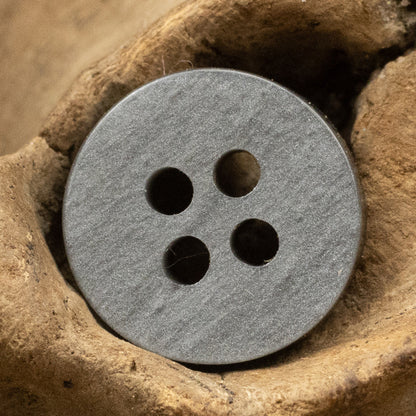 11,5 mm Treverk Grå Beige Harpiks Knapper med Gullkant 48 Pakke