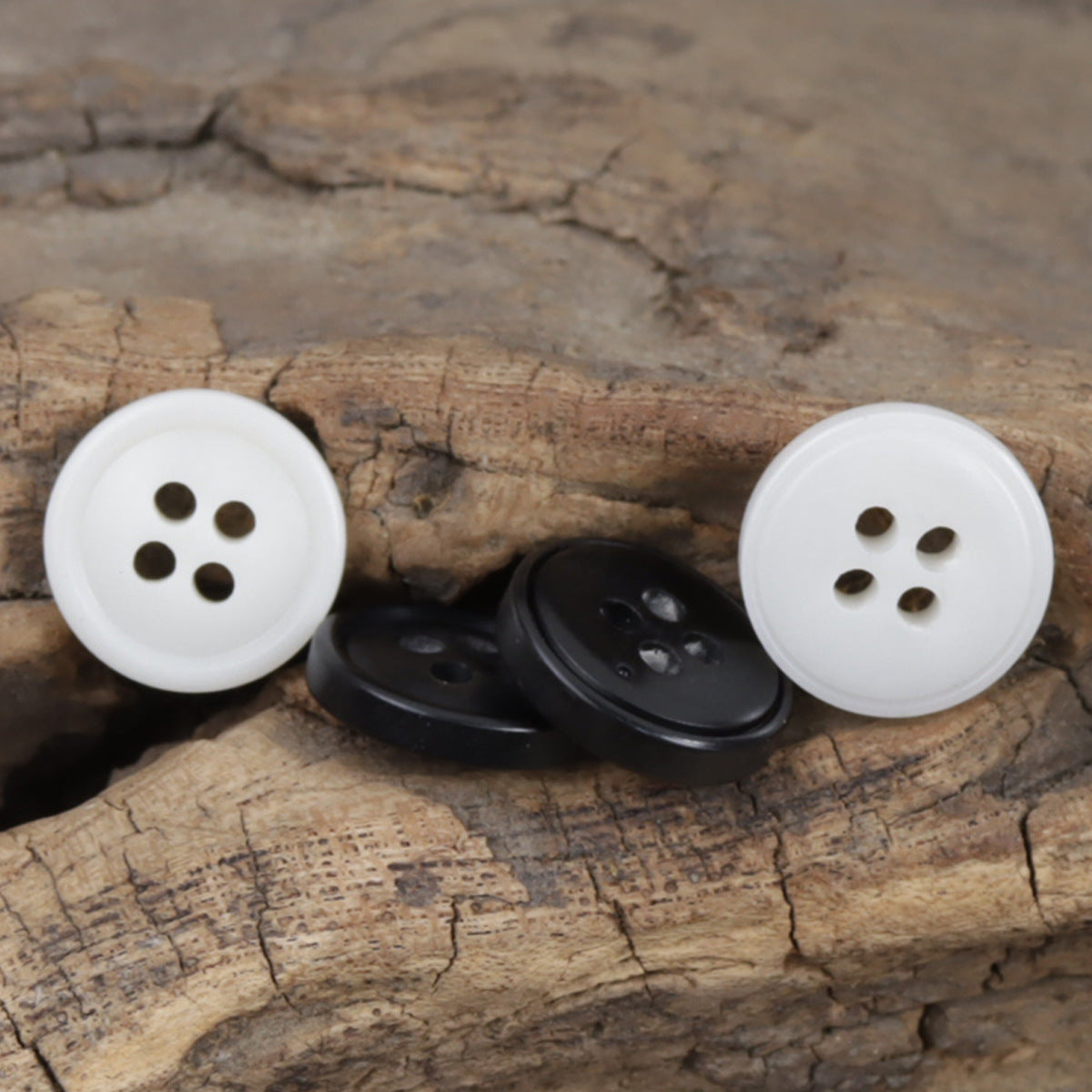 Classic Black and White Resin Buttons for Shirt Suit,100PCS