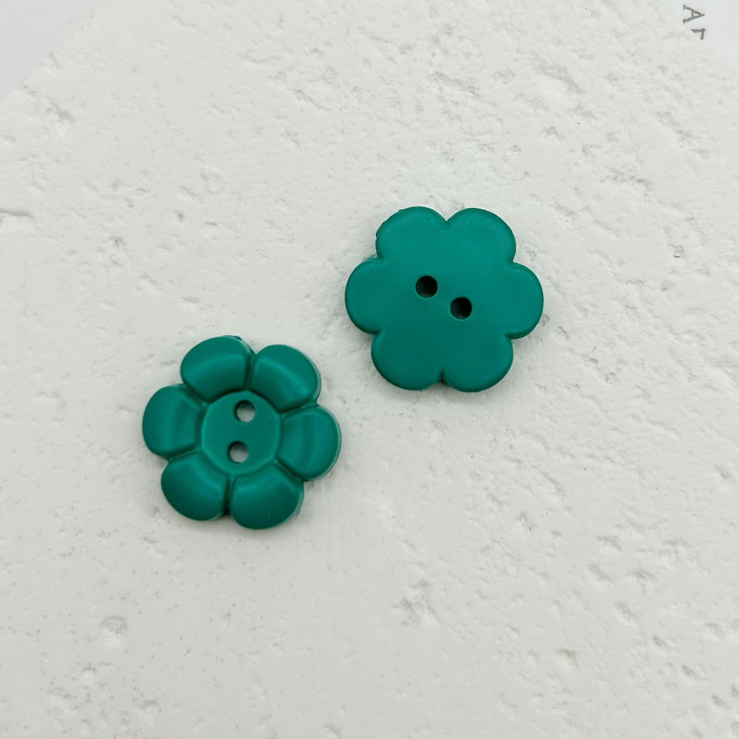 11.5mm Colorful Plastic Flower-Shaped Two-Hole Buttons for Children's Clothing 100PCS