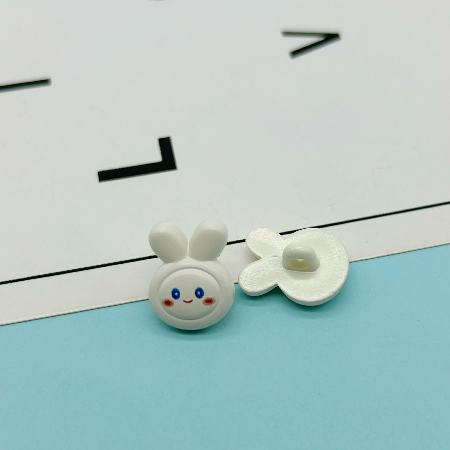 18mm Colorful Cartoon Rabbit Plastic Buttons for Children's DIY Crafts 40 Pack