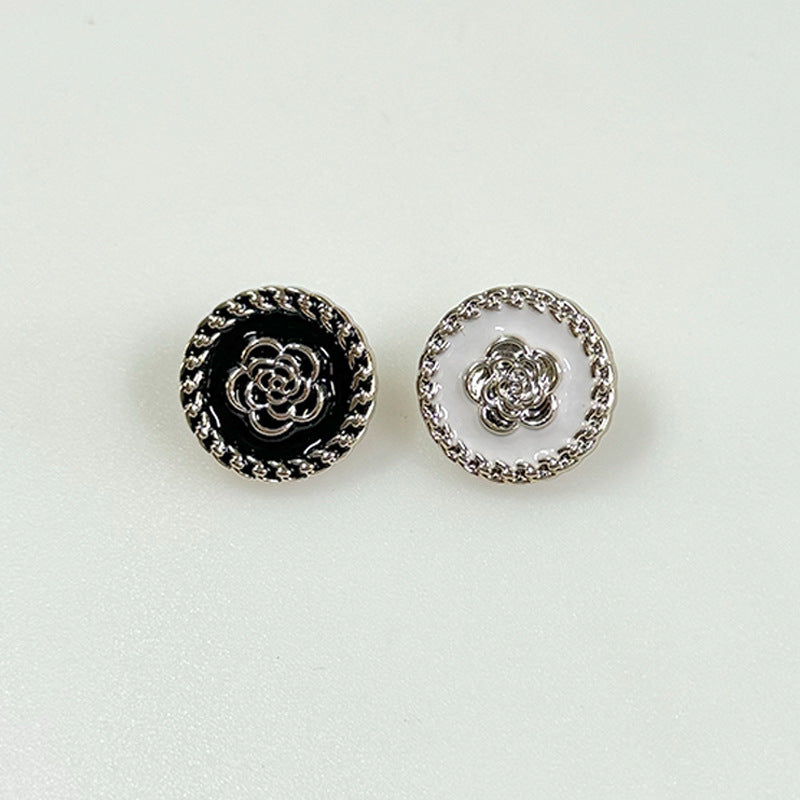 Boutons ronds en plastique à tige de 18/21 mm avec motifs de camélia à bord dentelé 100 pcs