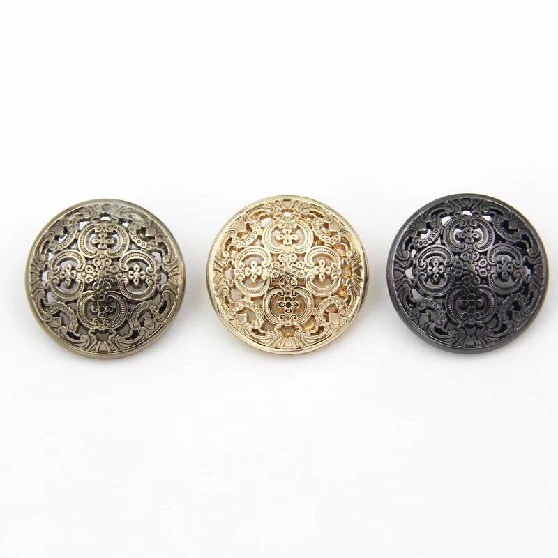 15-28mm Palace-Style Vintage Metal Hollow Shank Buttons for Coats 20pcs