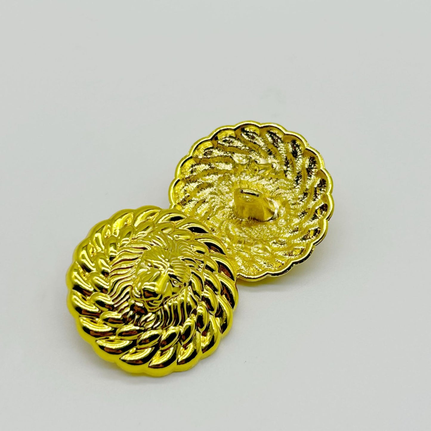 18/25/38mm British Classic Balmain Lion Head Buttons for Women's Blouses Jackets 10pcs