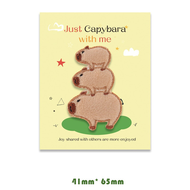 Selbstklebende braune Capybara gestickte Patches 5er Pack